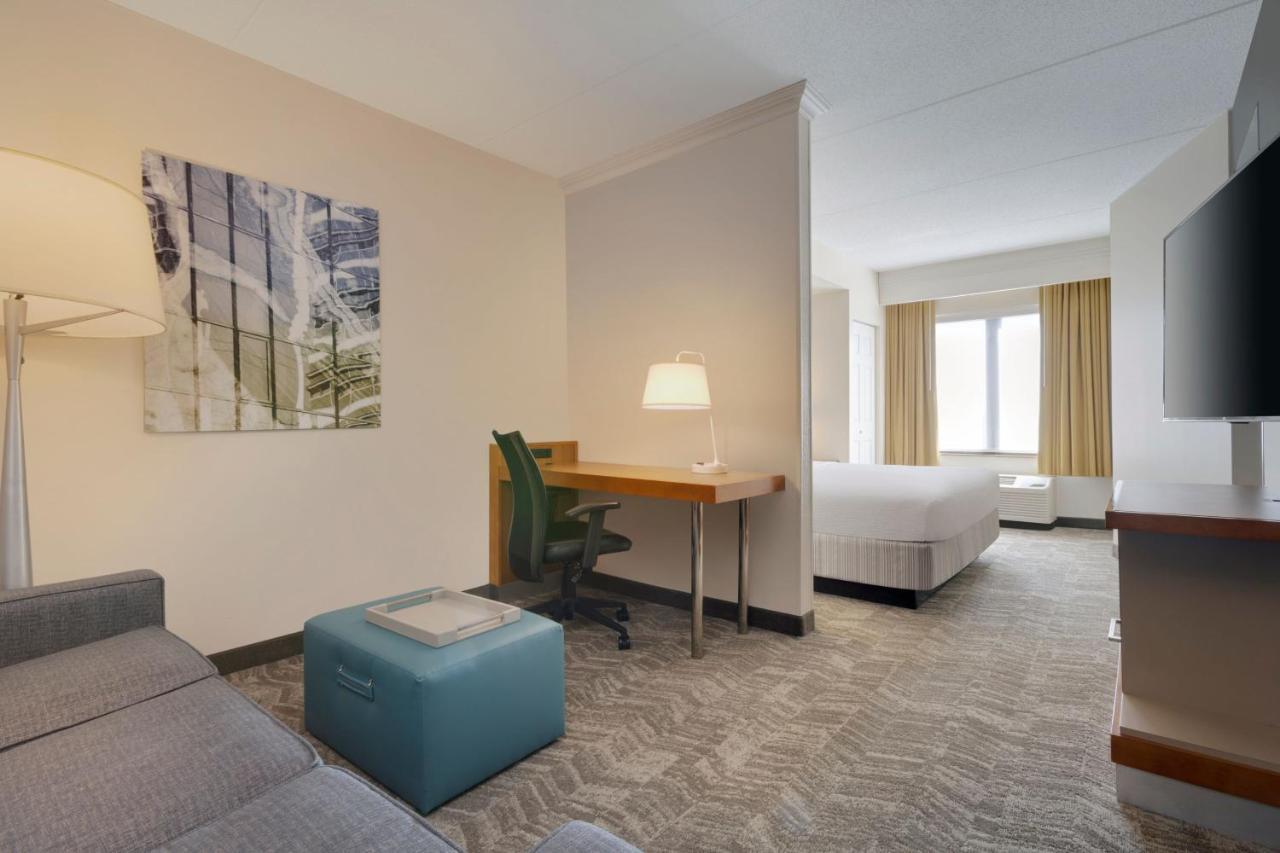 Springhill Suites By Marriott Newark International Airport Exterior photo